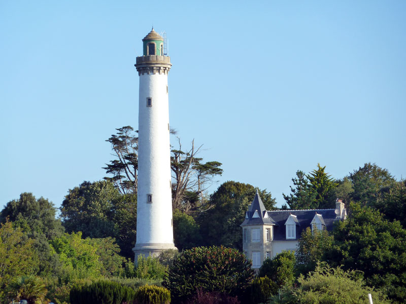 phare de la Pyramide à Bénodet