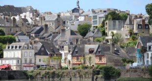 Auray