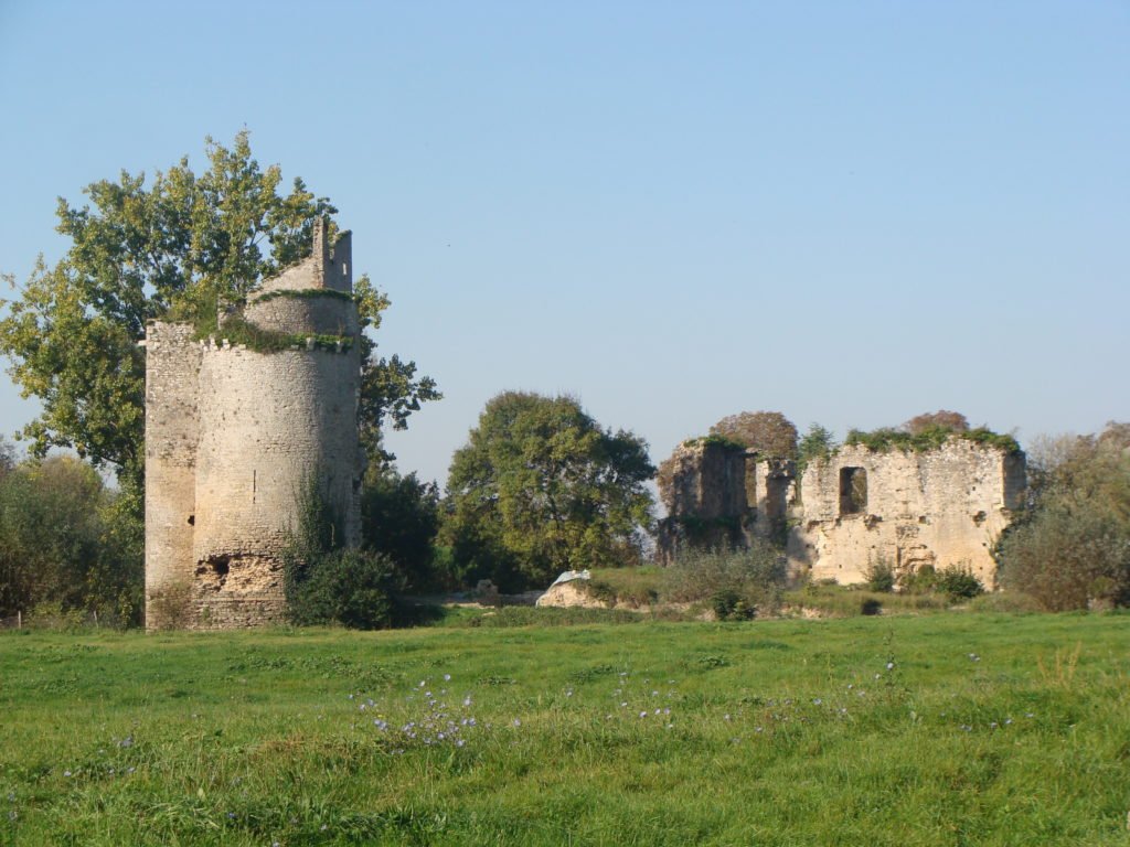 Les ruines du château de Machecoul.