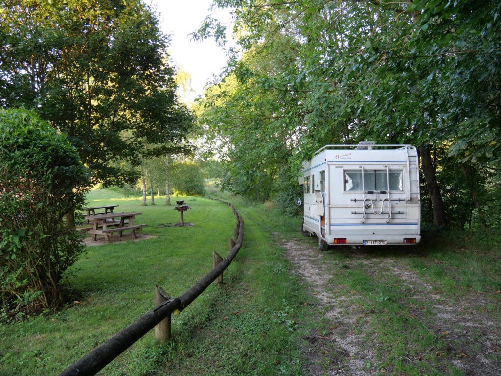 Chemin de hallage à Aÿ